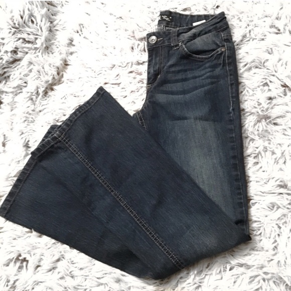 lei Other - L.e.i Sofia Hipster Flare Jeans